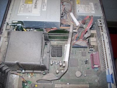 Jak wyczyścić komputer z kurzu sprężonym powietrzem